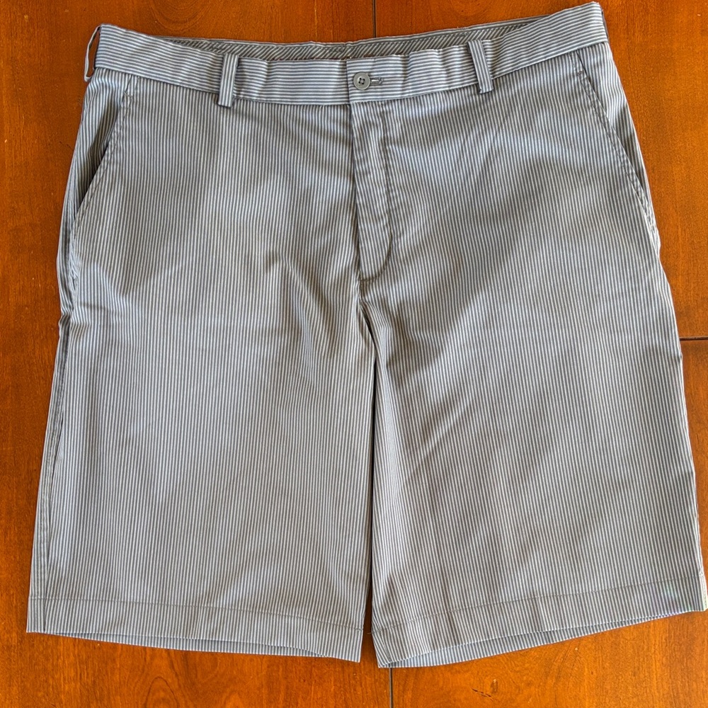 Nike Golf Men's Gray Pinstripe Shorts. Like New.  36